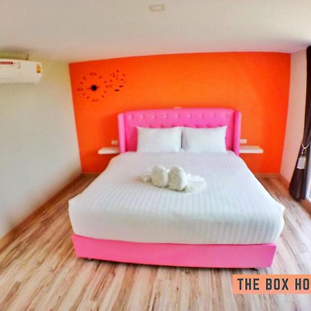 Hotel The Box House à Krabi town Extérieur photo